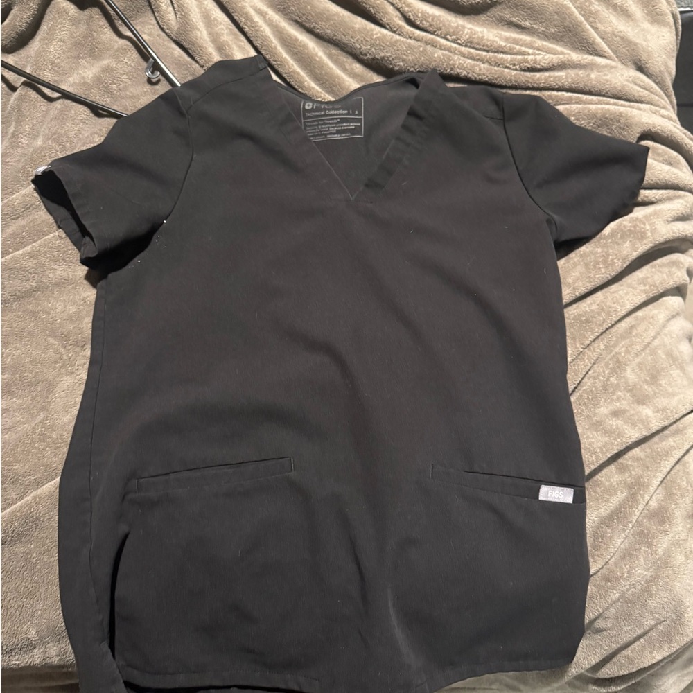 Figs Women's Black Scrub Top